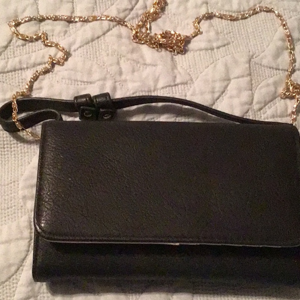 Elegant Black Leather Crossbody Bag
